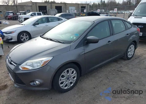 2012 Ford Focus Se z USA, uszkodzony, nr VIN 1FAHP3F23CL319524